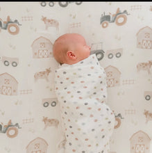 Load image into Gallery viewer, Farmhouse muslin cotton baby swaddle set
