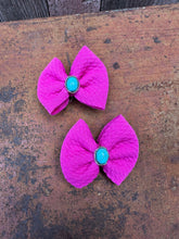 Load image into Gallery viewer, Pink and turquoise piggy hair clips