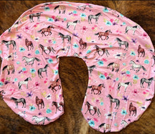 Load image into Gallery viewer, Floral horse baby pillow cover