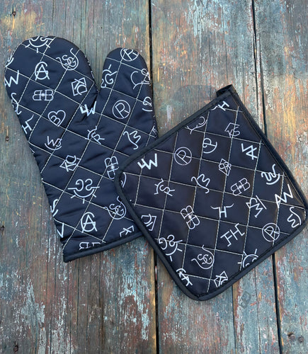 Black brands oven mitt pot holder set