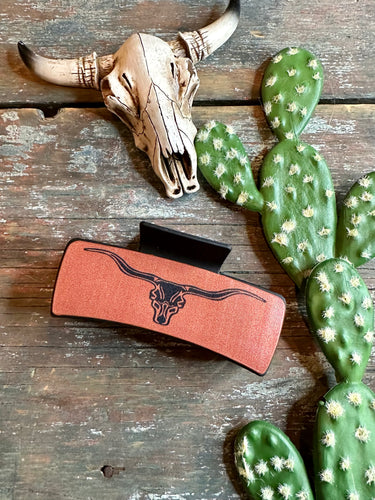 Cowskull claw hair clip (sale)
