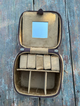 Load image into Gallery viewer, Cowhide jewelry box