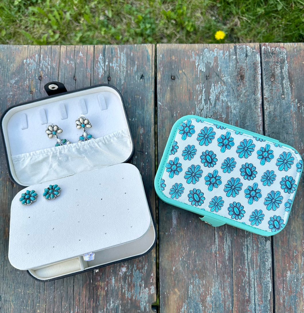 Turquoise squash jewelry box
