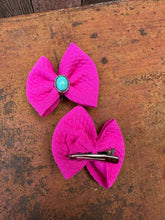 Load image into Gallery viewer, Pink and turquoise piggy hair clips