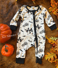 Load image into Gallery viewer, Bat cow baby sleeper