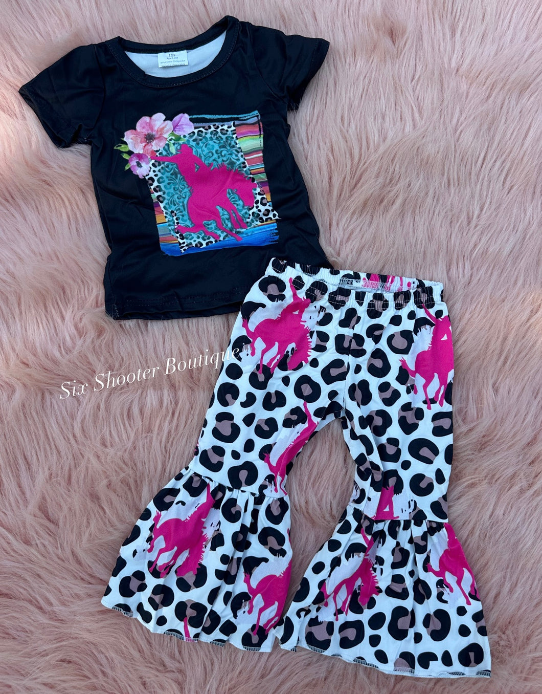 Wild ride cowgirl bell set