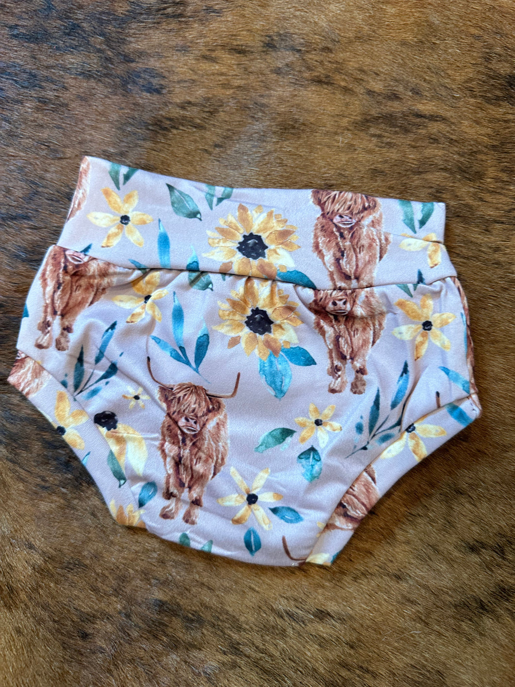 Highlander floral baby bummie shorts