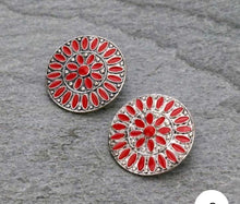 Load image into Gallery viewer, Red  cluster earrings