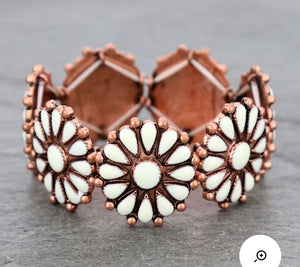 White cluster bracelet