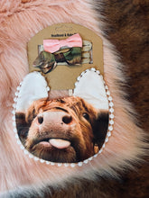 Load image into Gallery viewer, Silly highlander baby bib and bow set