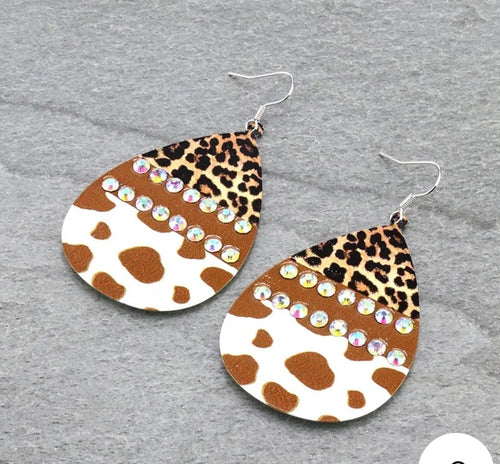 Cheetah/cow print earrings
