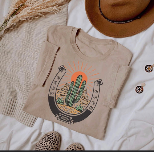 Cactus horseshoe tee