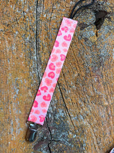 Load image into Gallery viewer, Pink cheetah pacifier clip