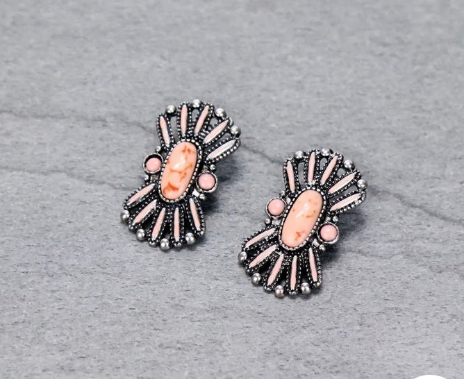Light pink cluster earrings