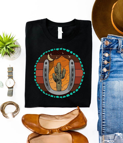 Black desert horseshoe tee