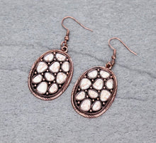 Load image into Gallery viewer, White cluster earrings