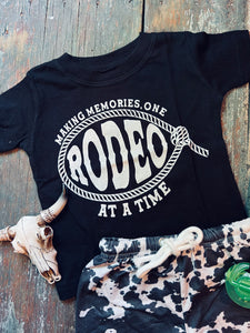 Making memories one rodeo at a time baby/ kids tee