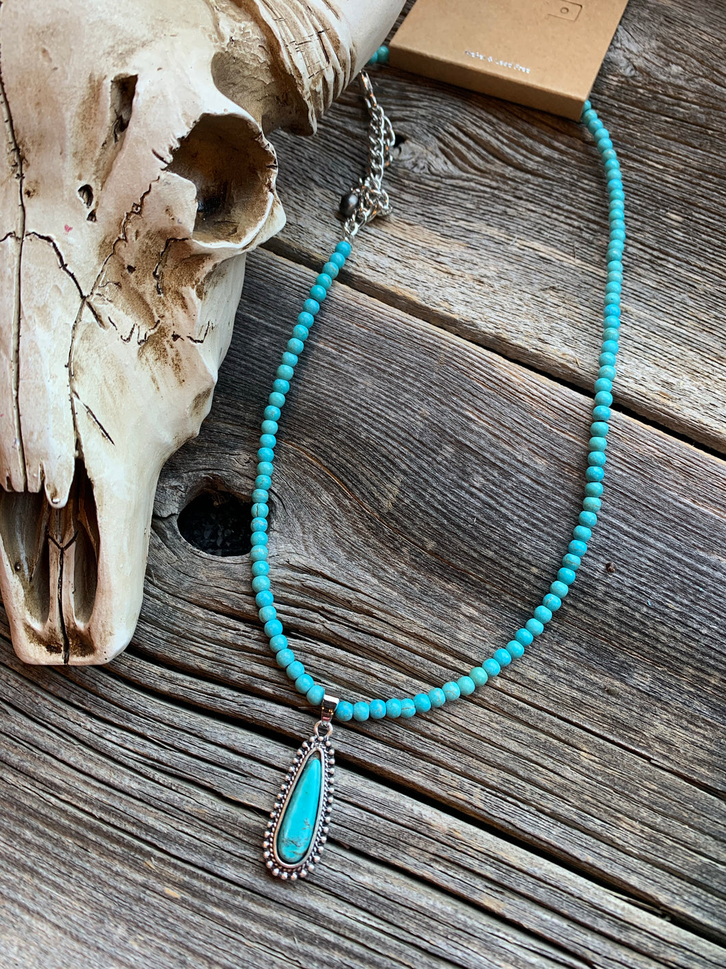 Simple turquoise pendant necklace