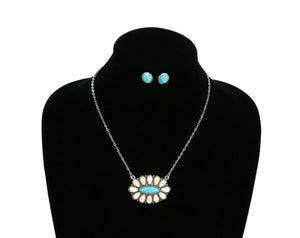 Turquoise and white cluster necklace