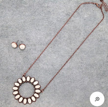Load image into Gallery viewer, White oval necklace