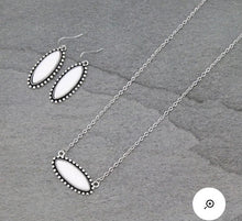 Load image into Gallery viewer, Natural white stone necklace