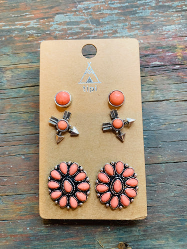 Pink cluster arrow earring set