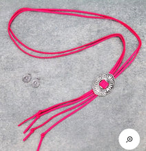 Load image into Gallery viewer, Pink bolo necklace