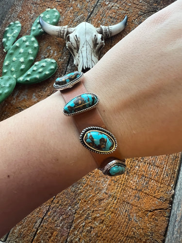 Turquoise snap bracelet