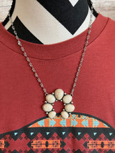 Load image into Gallery viewer, Simple white squash necklace