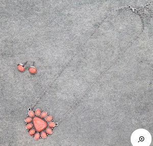 Pink cluster necklace