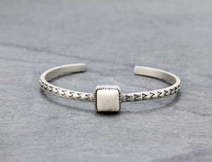 Natural white stone bracelet